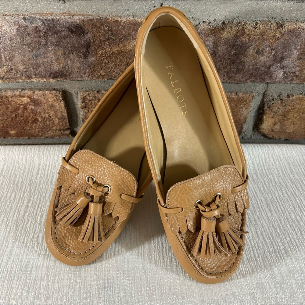 TALBOTS “Everson” Driving Moccasins Camel Pebble Leather